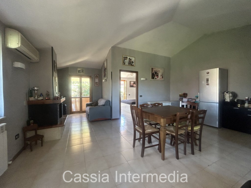 casa indipendente in vendita a Fabrica di Roma in zona Faleri