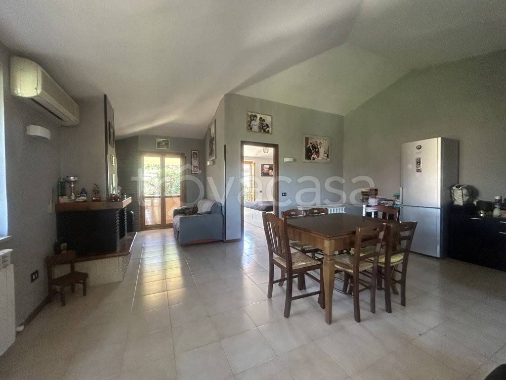 casa indipendente in vendita a Fabrica di Roma in zona Faleri