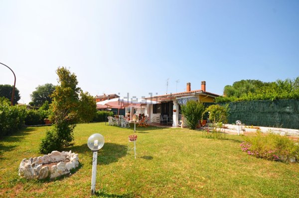 casa indipendente in vendita a Fabrica di Roma