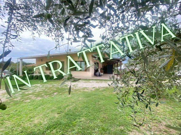 casa indipendente in vendita a Fabrica di Roma