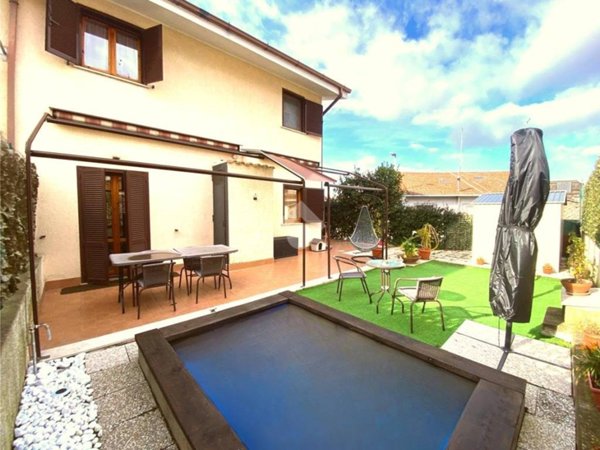 casa indipendente in vendita a Fabrica di Roma