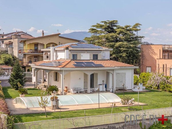 casa indipendente in vendita a Fabrica di Roma