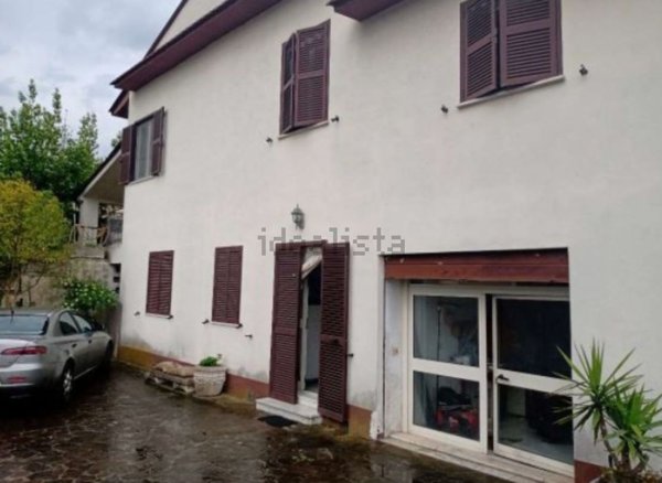 appartamento in vendita a Fabrica di Roma