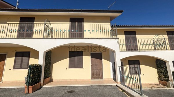 appartamento in vendita a Fabrica di Roma