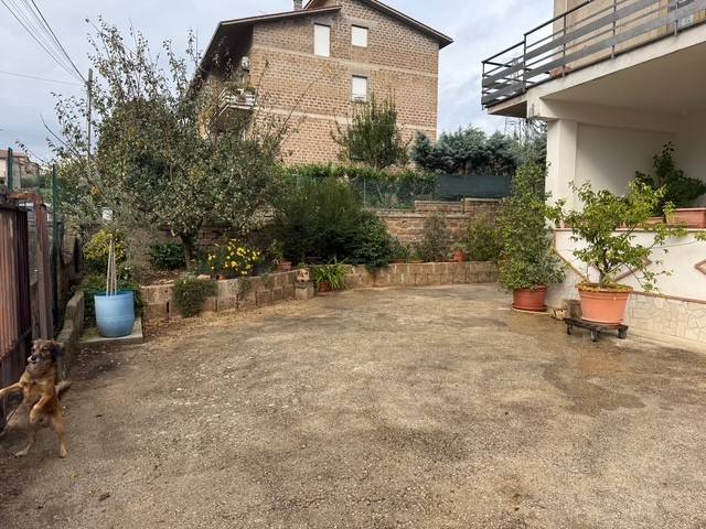 appartamento in vendita a Fabrica di Roma