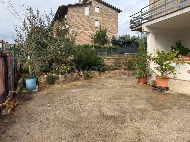 appartamento in vendita a Fabrica di Roma