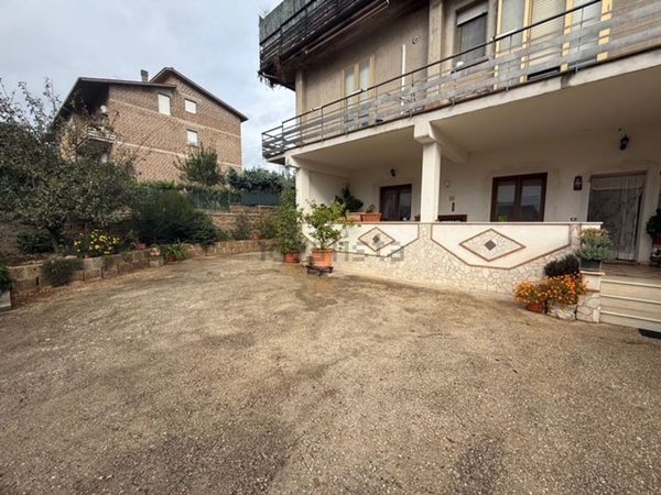 appartamento in vendita a Fabrica di Roma