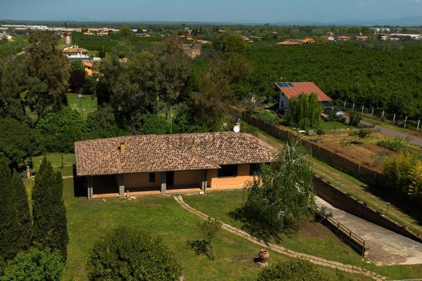 casa indipendente in vendita a Fabrica di Roma