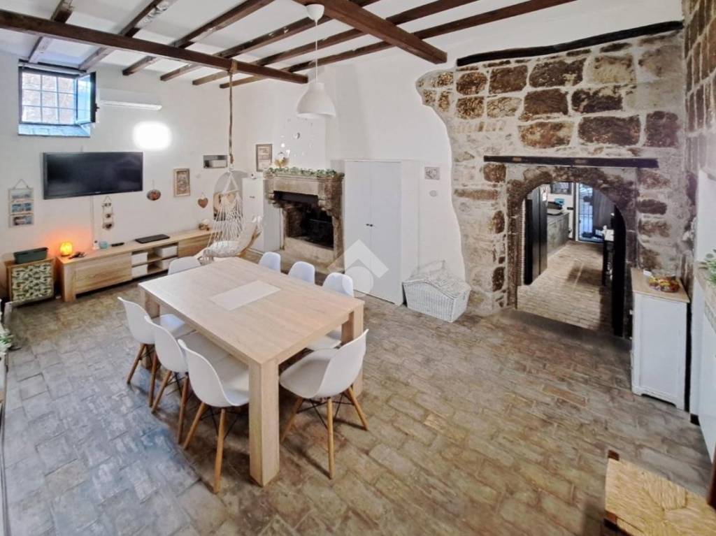 appartamento in vendita a Fabrica di Roma