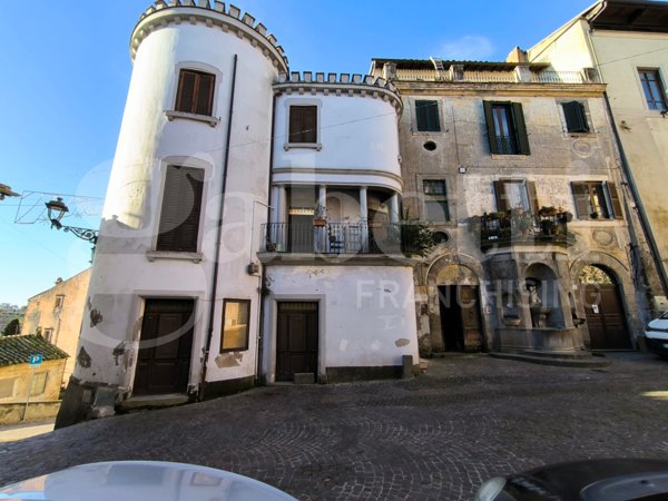 appartamento in vendita a Fabrica di Roma