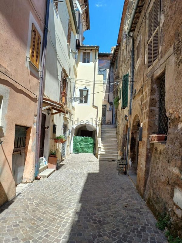 appartamento in vendita a Faleria
