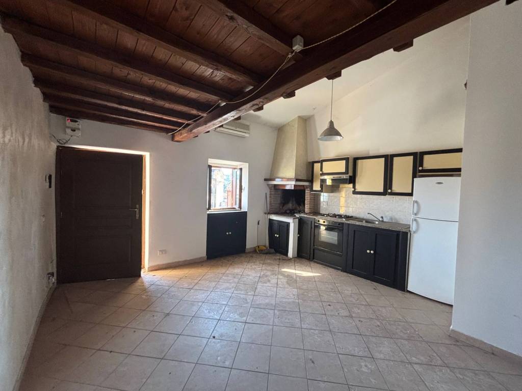 appartamento in vendita a Faleria