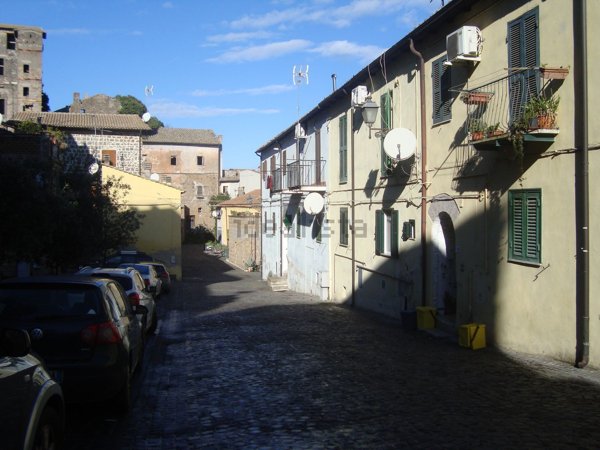 appartamento in vendita a Faleria