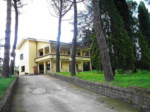 casa indipendente in vendita a Faleria