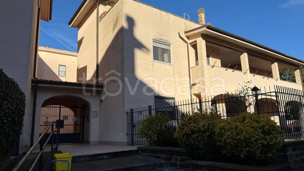 appartamento in vendita a Faleria