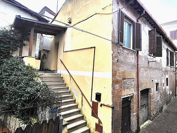 appartamento in vendita a Faleria