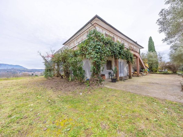 appartamento in vendita a Faleria