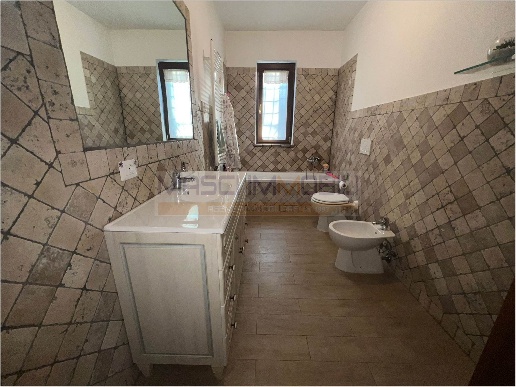 casa indipendente in vendita a Faleria