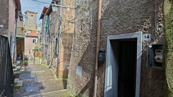 appartamento in vendita a Faleria