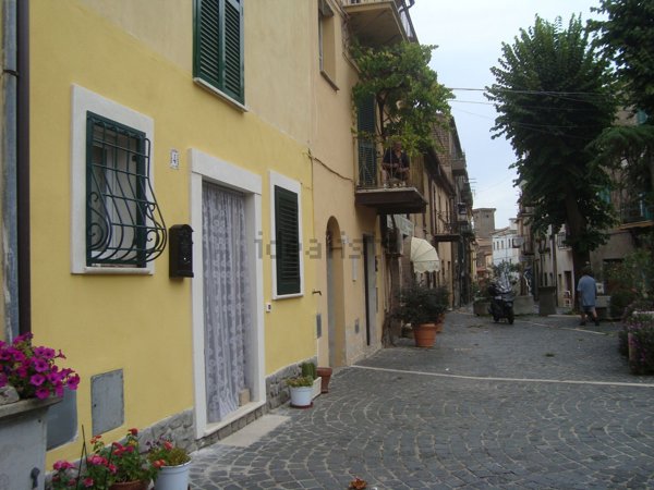 appartamento in vendita a Faleria