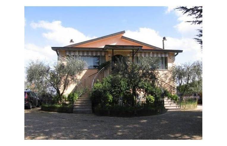 casa indipendente in vendita a Faleria