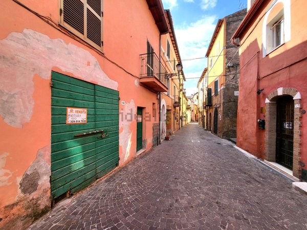 appartamento in vendita a Faleria