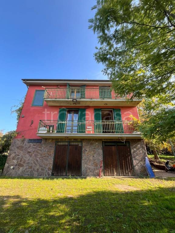 casa indipendente in vendita a Faleria