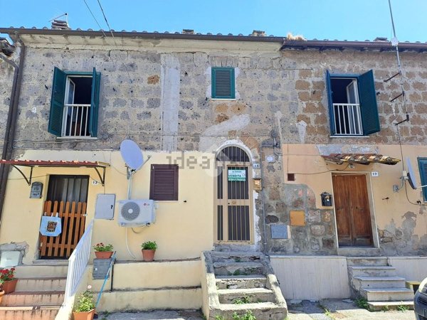 casa indipendente in vendita a Faleria