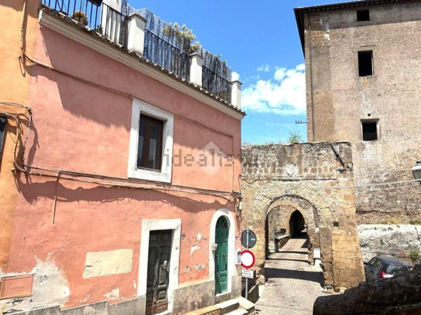 appartamento in vendita a Faleria