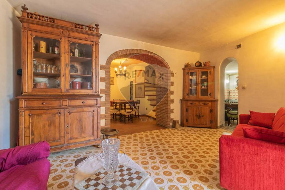 casa indipendente in vendita a Farnese
