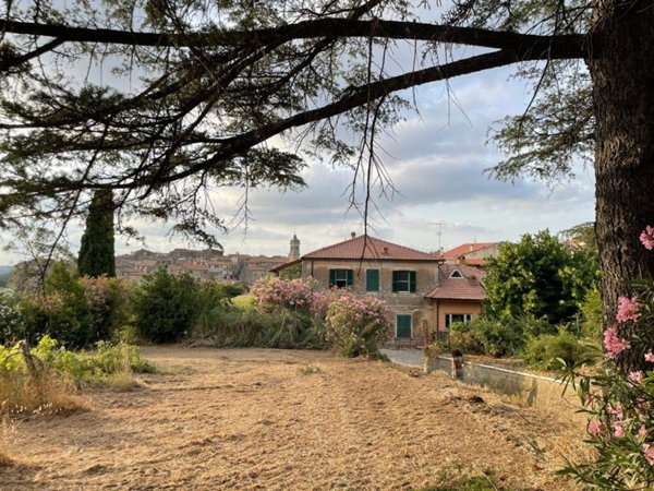 casa semindipendente in vendita a Farnese