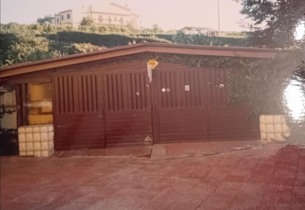 casa indipendente in vendita a Farnese