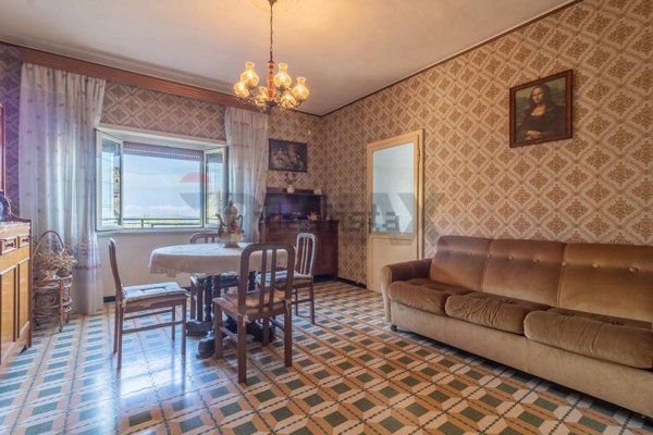 appartamento in vendita a Farnese