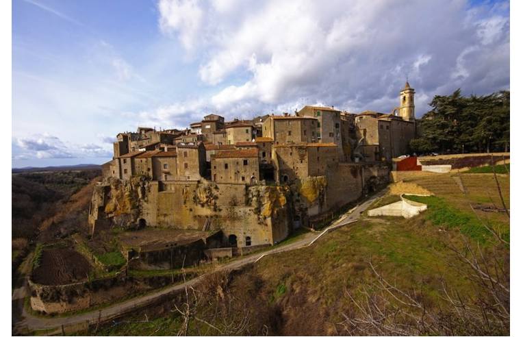 appartamento in vendita a Farnese