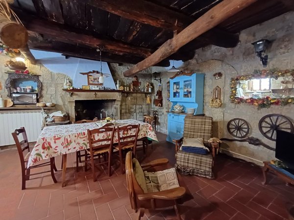 appartamento in vendita a Farnese