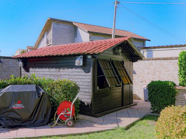 casa indipendente in vendita a Gallese