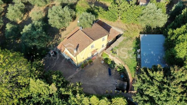 casa indipendente in vendita a Gallese