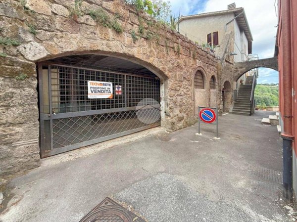 locale di sgombero in vendita a Gallese