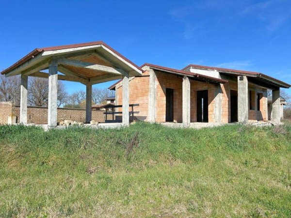 casa indipendente in vendita a Gallese