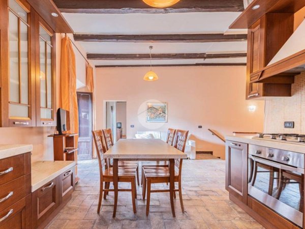 appartamento in vendita a Gallese