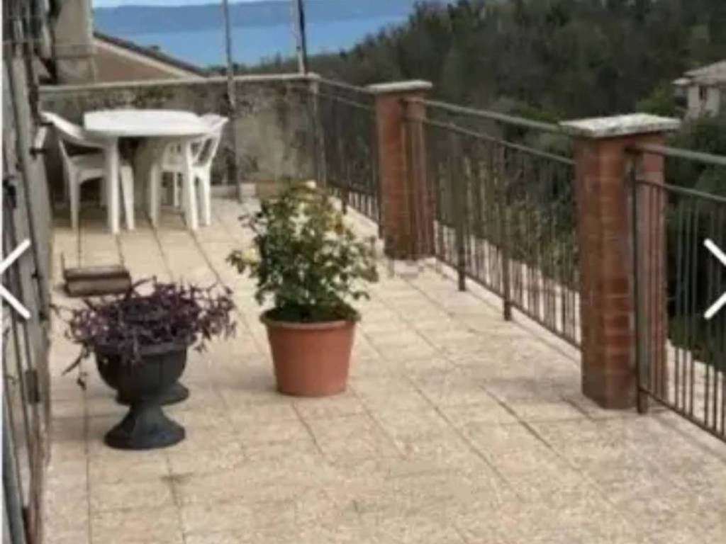 casa indipendente in vendita a Gradoli
