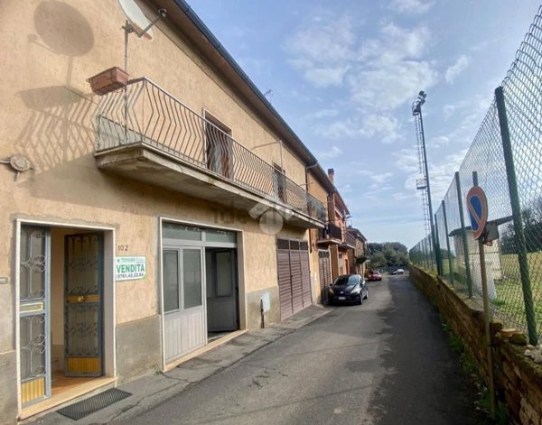 appartamento in vendita a Gradoli