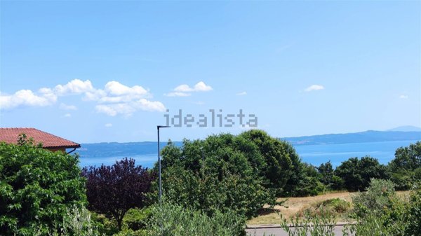 casa indipendente in vendita a Gradoli