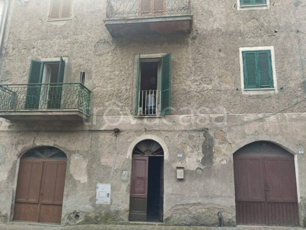appartamento in vendita a Gradoli
