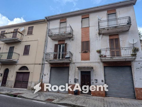 appartamento in vendita a Gradoli