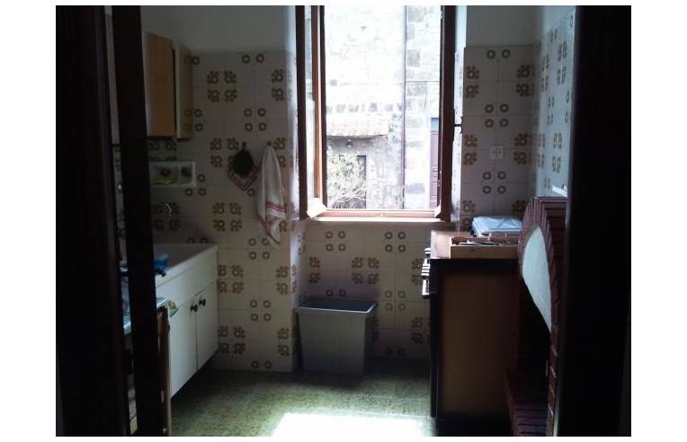 casa indipendente in vendita a Gradoli