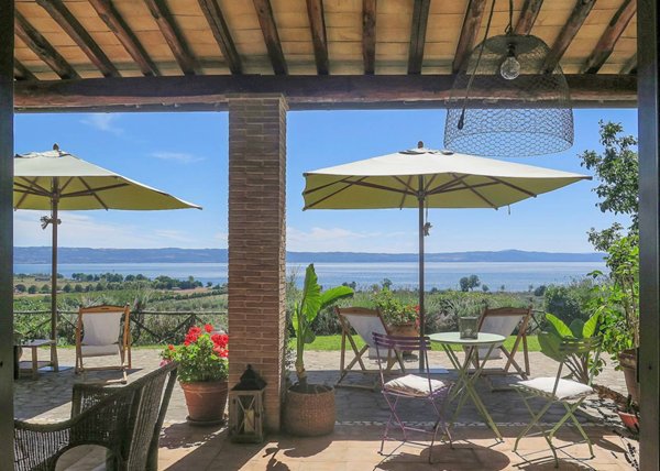 casa indipendente in vendita a Gradoli