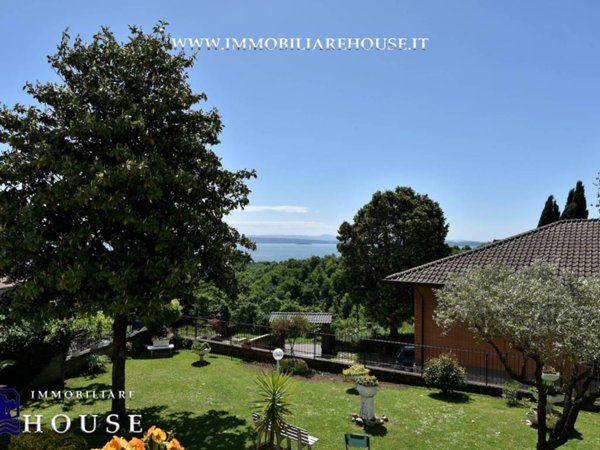 casa indipendente in vendita a Gradoli