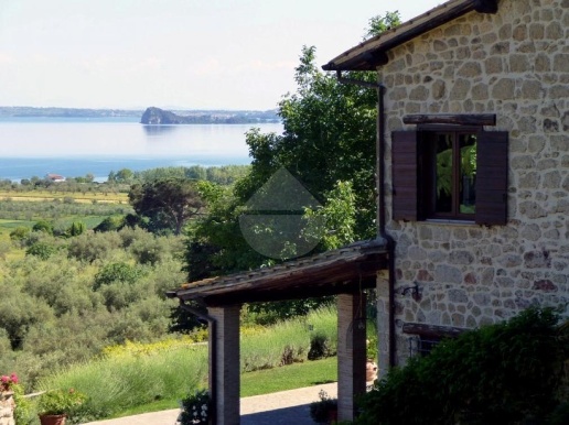 appartamento in vendita a Gradoli