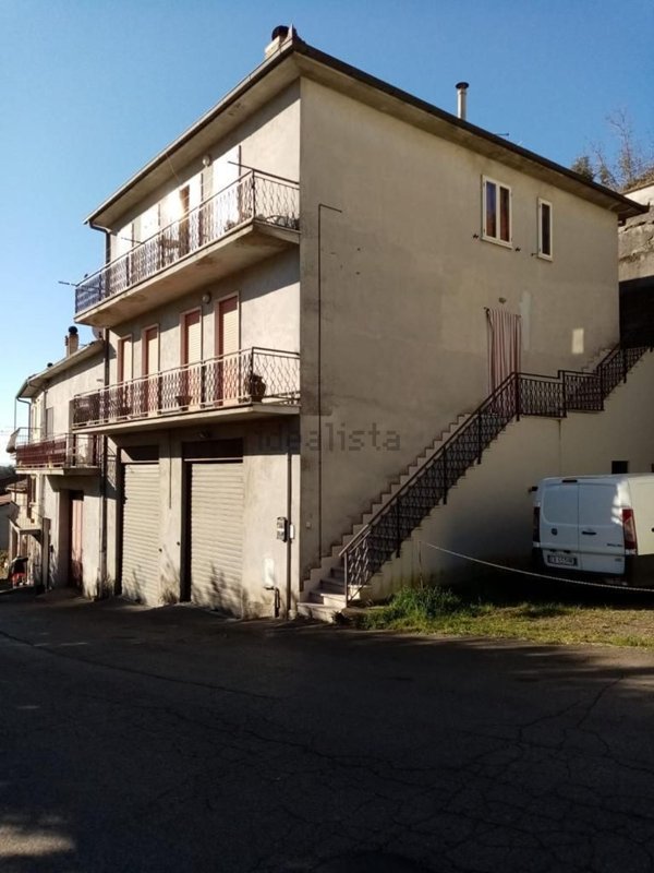 quadrivano in vendita a Gradoli